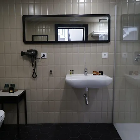 里尔波特尔md设计酒店 酒店 2*